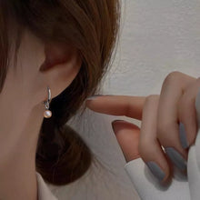 이미지를 갤러리 뷰어에 로드 , 4mm Freshwater Pearls Earrings Hoop Stainless Steel