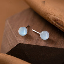 이미지를 갤러리 뷰어에 로드 , S925 Sterling Silver 8mm AAA Natural Moonstone Round Beads Stud Earrings