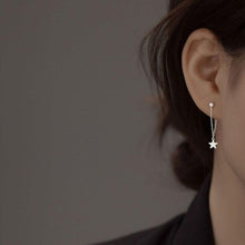 이미지를 갤러리 뷰어에 로드 , Korean small star charm chain earrings made of stainless steel with a 4cm chain.