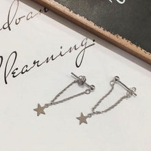 이미지를 갤러리 뷰어에 로드 , Korean small star charm chain earrings made of stainless steel with a 4cm chain.