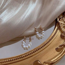 将图片加载到图库查看器,Korean Fashion Baroque 4mm Pearl Hoop Stud Earrings
