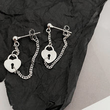 将图片加载到图库查看器,Korean fashion punk earrings with an 18mm love lock charm and 5cm chain, perfect for making a bold and edgy statement.
