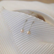 将图片加载到图库查看器,Minimalist Silver 925 /18K Gold Plated/ Surgical Steel AAA Oval Small Pearls 4-5mm Chain Earrings