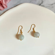 将图片加载到图库查看器,A pair of 18K Gold Plated or S925 Silver earrings with 10mm light green pumpkin jade jadeite gemstones.