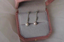 将图片加载到图库查看器,18K gold plated or surgical steel earrings with 7-8mm natural off-round pearls, perfect for adding a touch of sophistication to any outfit.