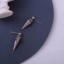 将图片加载到图库查看器,Hypoallergenic surgical stainless steel earrings with small spikes, available in 1cm or 2cm sizes, ideal for a punk gothic style.