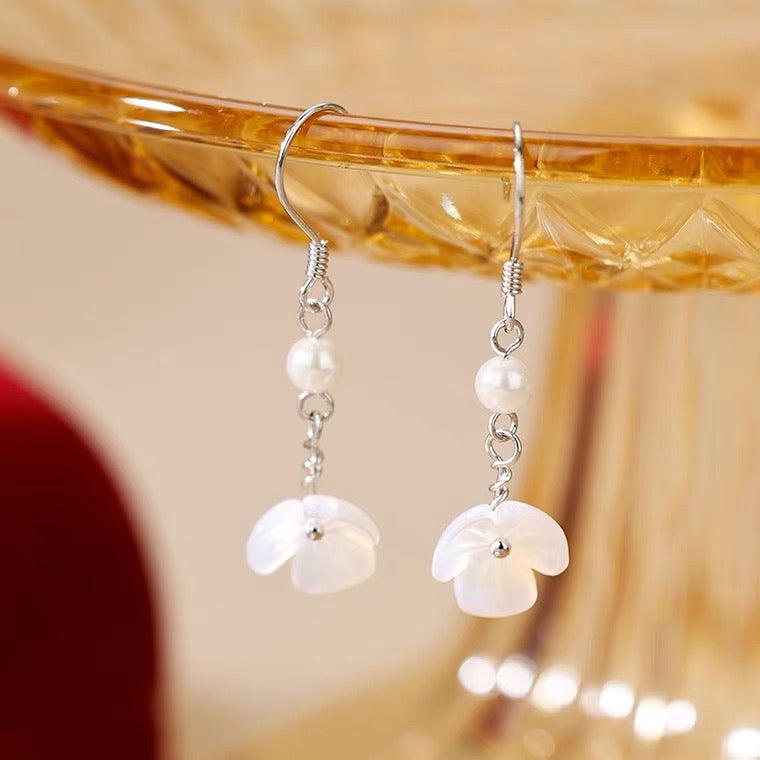 S925 Dangle Crystal Pearls Mother Of Pearl Shell Flower Earrings