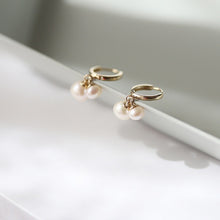 Load image into Gallery viewer, 18K Gold Plated 4&amp;8mm Button Freshwater Pearls Earrings
