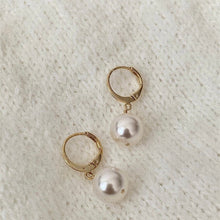 Load image into Gallery viewer, White/Dark Grey 18K Gold Plated Surgical Steel Earrings Hoop Lever Back 8mm Crystal Glass Pearls Minimalist Huggie
