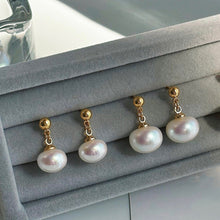 이미지를 갤러리 뷰어에 로드 , 18K gold plated earrings with 5mm and 8mm button freshwater pearls, hypoallergenic and elegant.
