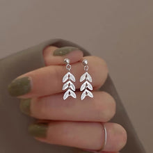 Load image into Gallery viewer, Stainless steel small Ear of Wheat Leaves earrings, 2cm, hypoallergenic and elegant.
