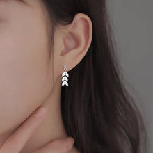 Load image into Gallery viewer, Stainless steel small Ear of Wheat Leaves earrings, 2cm, hypoallergenic and elegant.
