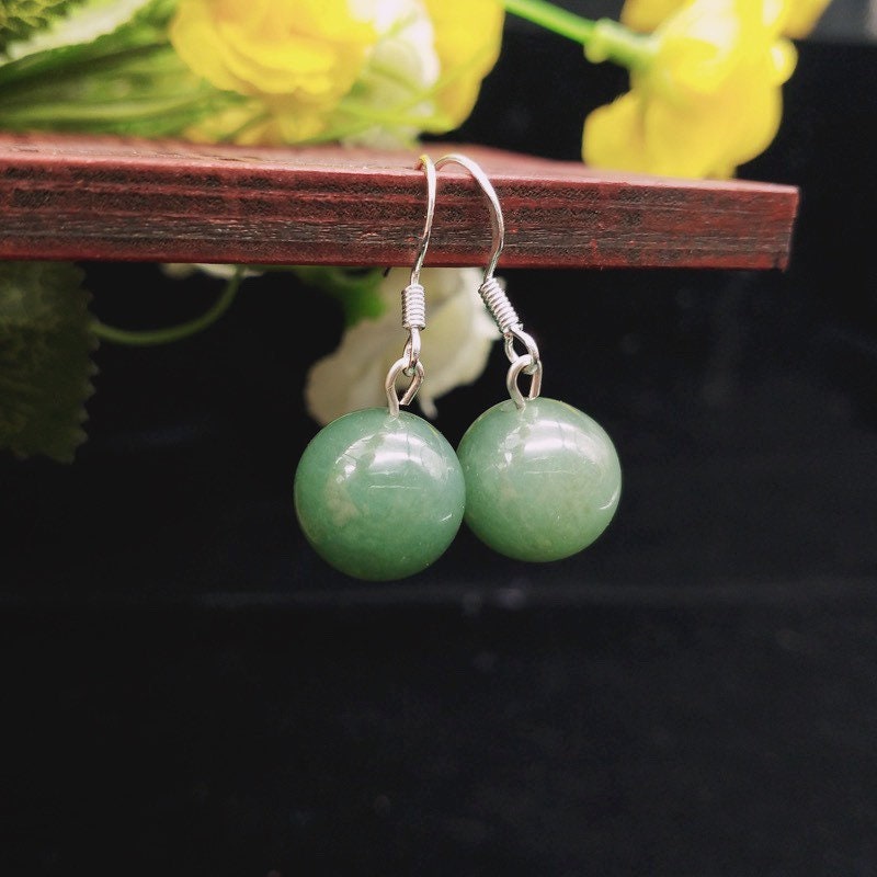 Silver 925 classical 10mm Apple green jadeite dangle hook earrings