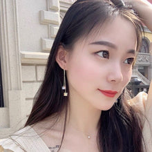 이미지를 갤러리 뷰어에 로드 , 골드 도금/실버 체인 스몰 클리어 Ab 레인보우 큐브 설탕 크리스탈 오스트리아 미니 6mm 귀걸이 7cm
