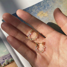 이미지를 갤러리 뷰어에 로드 , 한국 스터드 4mm 클리어 AB 레인보우 면처리된 크리스탈 테이퍼드 비드 귀걸이
