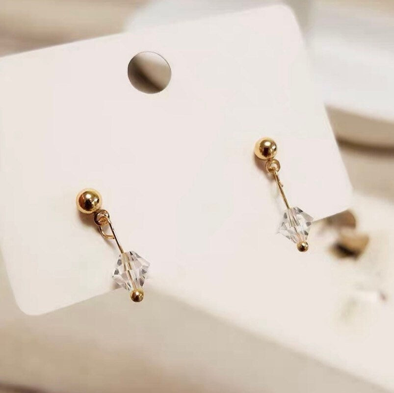 한국 패션 투명 면처리된 오스트리아 크리스탈 테이퍼드 비드 6mm 귀걸이