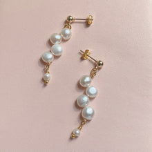 将图片加载到图库查看器，Korean 18K Gold Plated Stud Baroque Coin Pearls Flat Side 4mm&amp; 6mm Earrings
