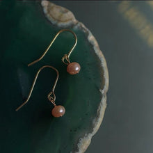 将图片加载到图库查看器，Minimalist 18K Gold Plated/ Steel 4mm Peach Button Pearls Nickel Free Steel Dangle Earrings
