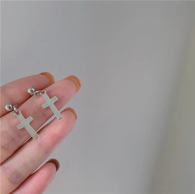 Korean Fashion Kpop Steel Small Steel Cross Stud Unisex Earrings 2.5cm