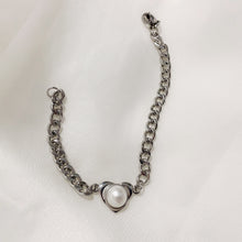 Load image into Gallery viewer, Korean Fashion Style Stainless Steel Chunky Cuban Chain 8mm AAA Freshwater Pearls Bracelet
