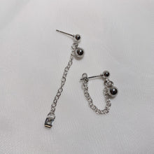 Load image into Gallery viewer, Steel Korean Kpop Style 4mm Beads 2X3mm Short Chain Earrings Stud Trend Unisex 2-2.5cm
