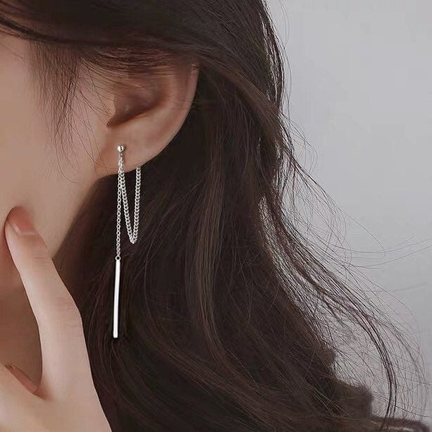 Steel Korean fashion chain link earrings with a 3cm rectangle charm stick, 7cm in length, perfect for adding a modern and edgy touch to your look.