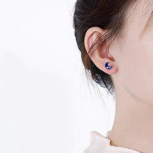 이미지를 갤러리 뷰어에 로드 , S925 실버 비대칭 2개 다른 디자인의 달과 토성 블루 에나멜 스터드 슬리퍼 귀걸이
