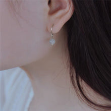 이미지를 갤러리 뷰어에 로드 , 18K gold plated or silver dangle earrings with 6mm white jade round beads, perfect for adding a touch of understated elegance to any outfit.
