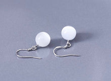 将图片加载到图库查看器，S925 Natural Cat Eye White Selenite AAA Earrings 8mm Gemstone
