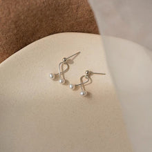 将图片加载到图库查看器，Gold/Silver Korean Fashion Steel 3mm Natural Button Pearls Mini Stud Minimalist Earrings
