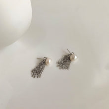 Load image into Gallery viewer, S925 8mm Button Natural AAA Pearls Chain Tassel 3cm Stud Earrings
