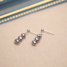 Load image into Gallery viewer, Surgical Steel 5mm Grey Button Baroque Pearls Earrings Bar Stud
