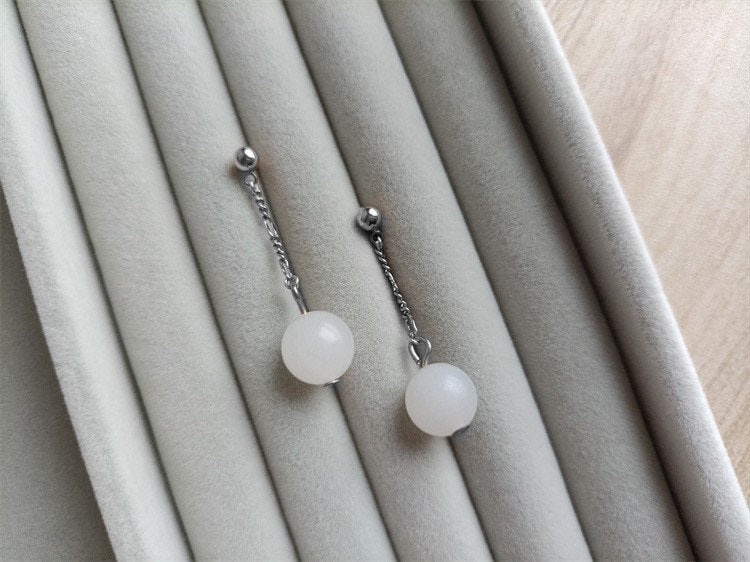 스틸 피가로 체인 8mm 백옥 귀걸이 4cm