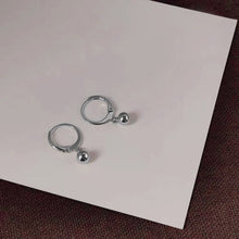 Load image into Gallery viewer, Lever back Hoop Earrings 4mm Seamless Solid Surgical Stainless Steel Ball Bead Earrings
