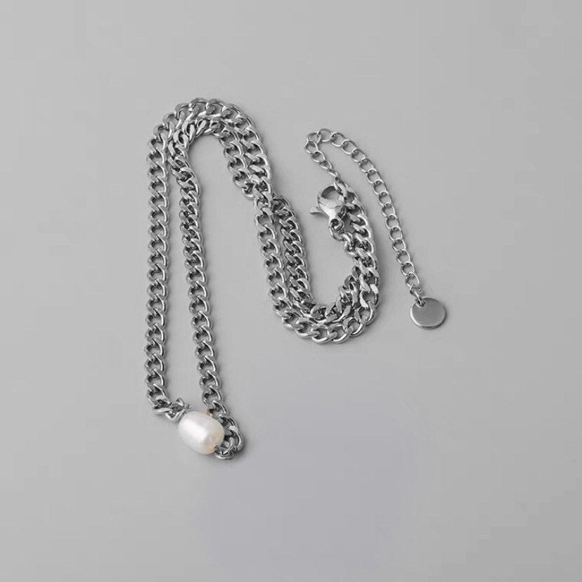 Unisex Stainless Steel Korean Kpop Style Single 7-8mm Baroque Pearls 3.8mm Thick Cuban Chain Necklace