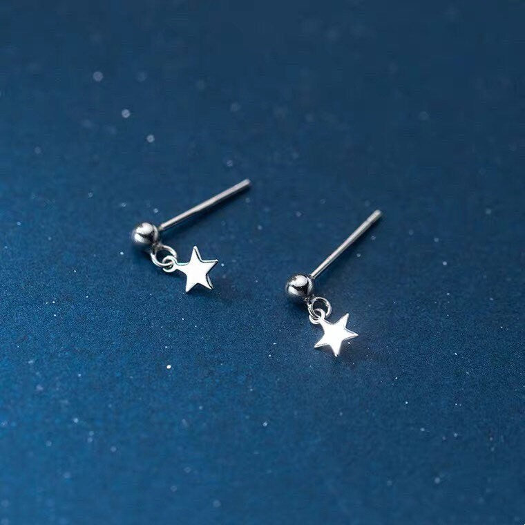 Minimalist Solid Surgical Steel Stud Korean Fashion Style 10mm Star Charm Stars & celestial Earrings Hypoallergenic