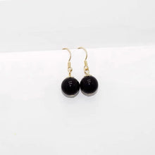 이미지를 갤러리 뷰어에 로드 , 18K gold plated 925 silver dangle earrings with a filigree flower design and 8mm black obsidian beads, perfect for adding a striking and sophisticated touch to any outfit.
