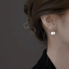 이미지를 갤러리 뷰어에 로드 , 미니멀리스트 한국 패션 써지컬 스틸 8mm 원형 참 귀걸이 스터드
