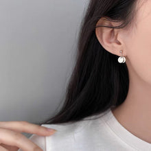 이미지를 갤러리 뷰어에 로드 , 미니멀리스트 한국 패션 써지컬 스틸 8mm 원형 참 귀걸이 스터드
