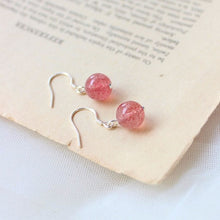 将图片加载到图库查看器，Minimalist Platinum Plated S925 8mm Red AAA Natural Strawberry Quartz Dangle Earrings Gemstone
