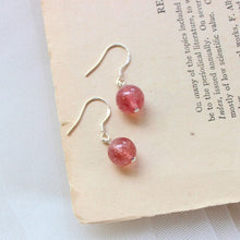 将图片加载到图库查看器，Minimalist Platinum Plated S925 8mm Red AAA Natural Strawberry Quartz Dangle Earrings Gemstone
