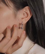 이미지를 갤러리 뷰어에 로드 , 금 도금/수술용 강철 8mm 투명 Ab 유리 크리스탈 비즈 후프 귀걸이
