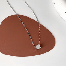 이미지를 갤러리 뷰어에 로드 , 미니멀리스트 2mm 커브 체인 6mm 큐브 솔리드 스틸 목걸이 16-18인치
