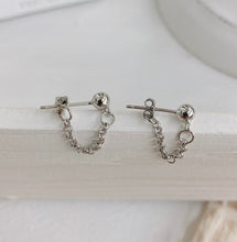 Load image into Gallery viewer, Surgical Stainless Steel Rolo 3x3mm Short Chain Stud Punk Trend Unisex Earrings 2-2.5cm
